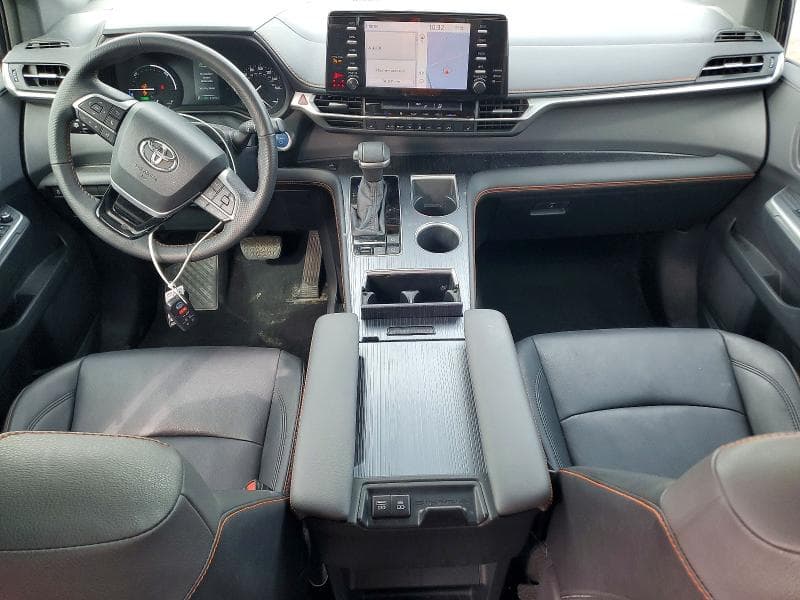 2021 TOYOTA SIENNA XSE XSE 8