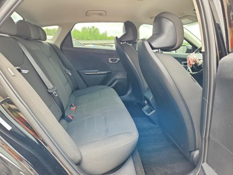 2026 KIA K4 LXS 10
