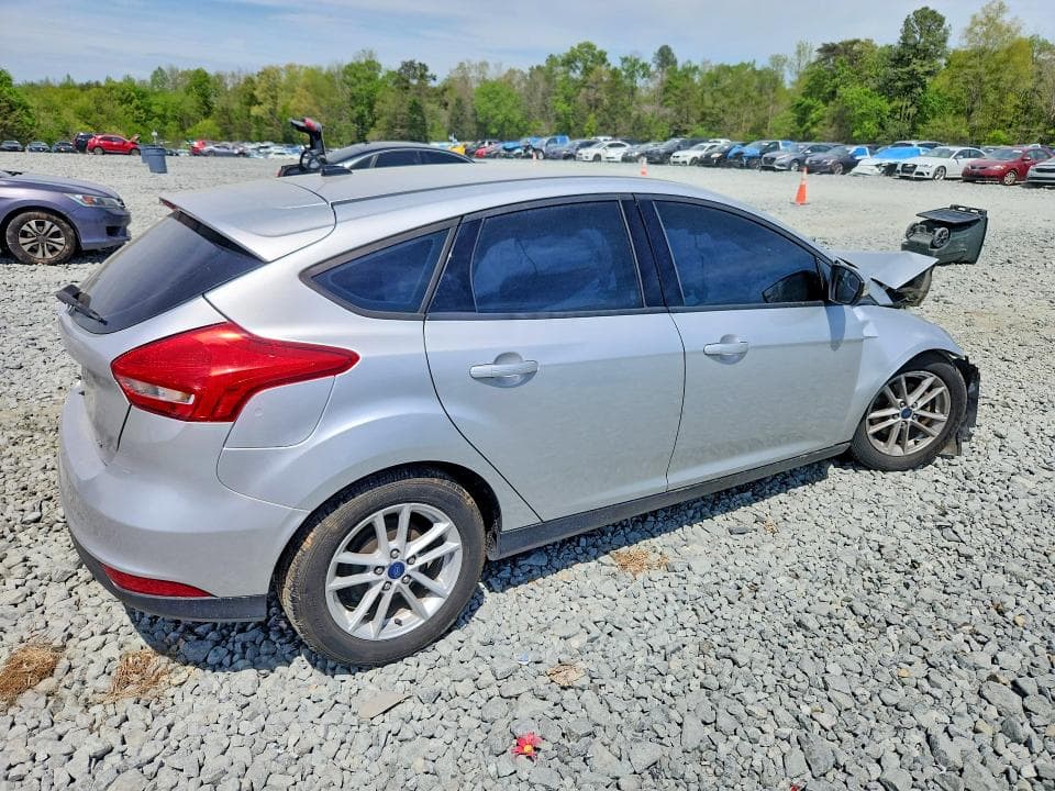 2017 FORD FOCUS SE SE 3