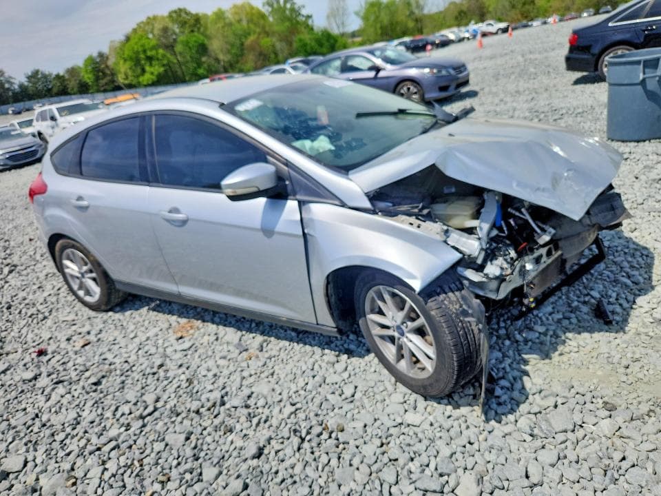 2017 FORD FOCUS SE SE 4
