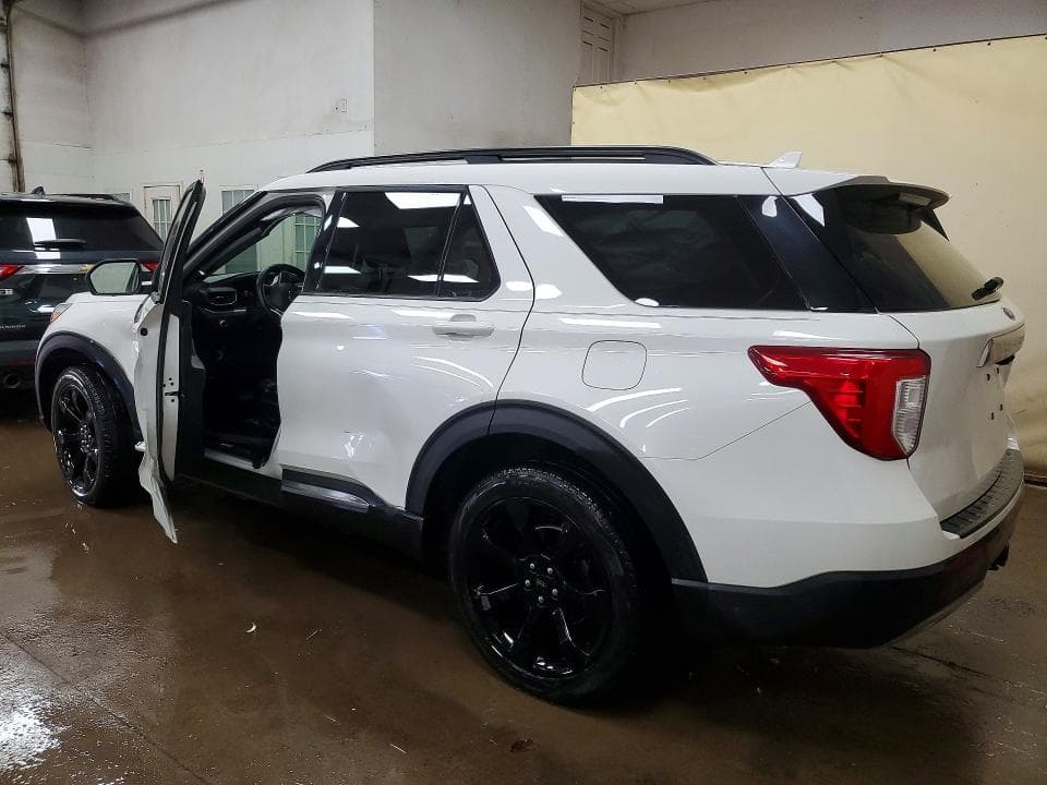 2022 FORD EXPLORER XLT XLT 2
