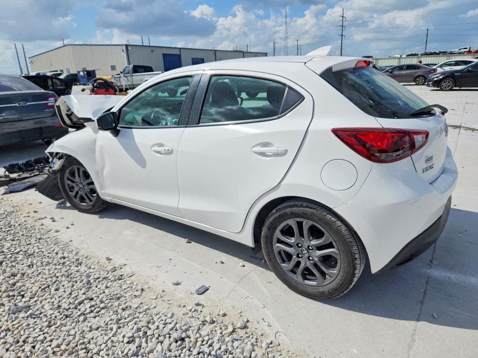 2020 TOYOTA YARIS HATCHBACK LE 2