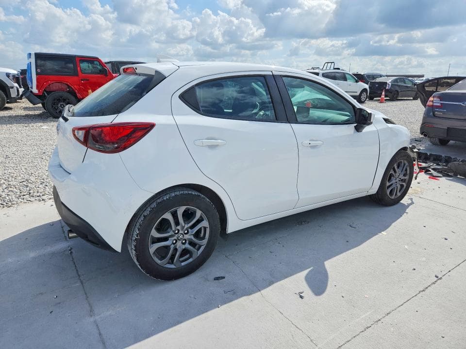 2020 TOYOTA YARIS HATCHBACK LE 3