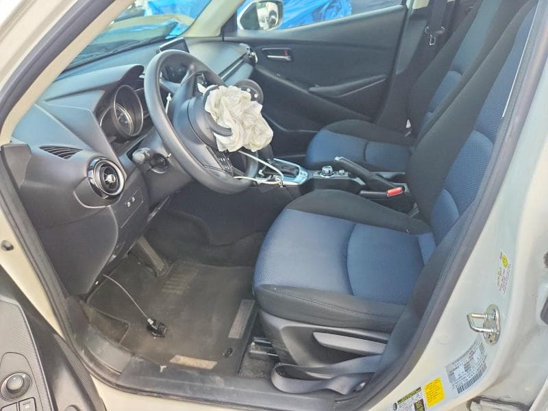 2020 TOYOTA YARIS HATCHBACK LE 7
