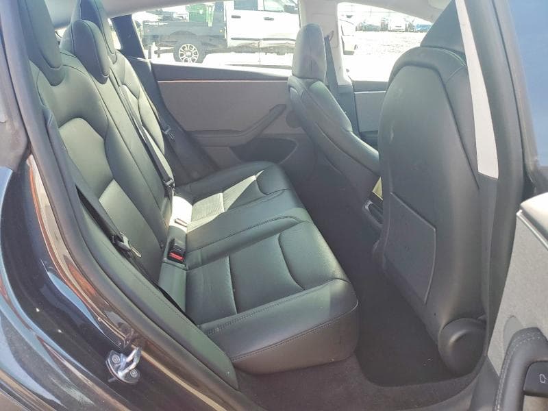 2025 TESLA MODEL 3 10
