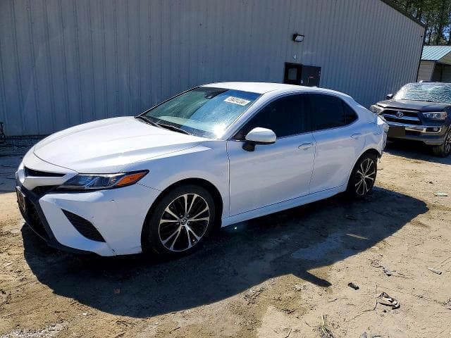 2019 TOYOTA CAMRY SE - 1