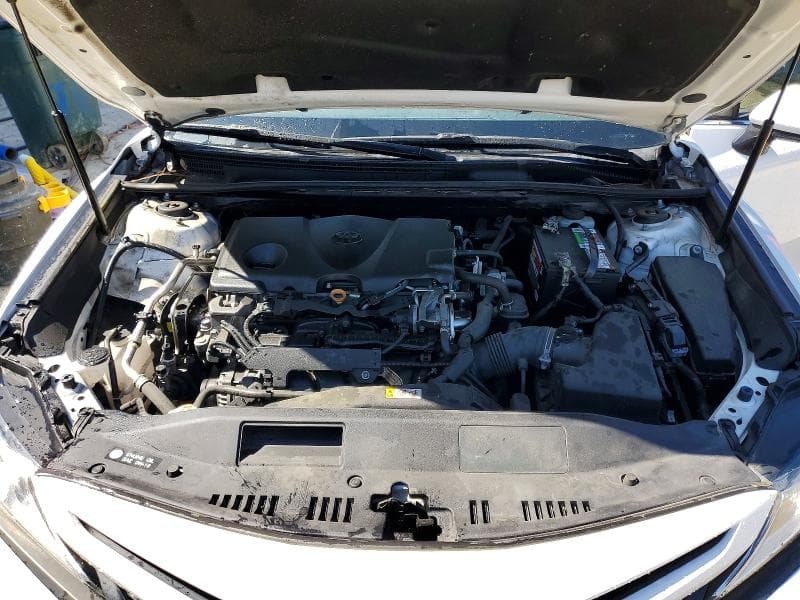 2019 TOYOTA CAMRY SE 11