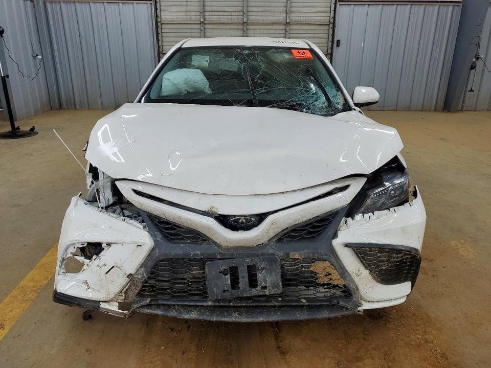 2021 TOYOTA CAMRY SE SE 5