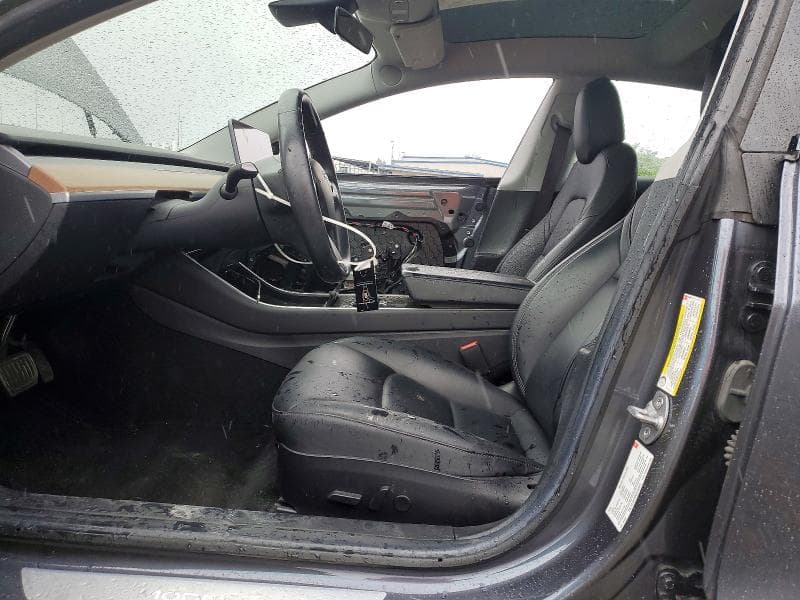 2018 TESLA MODEL 3 7