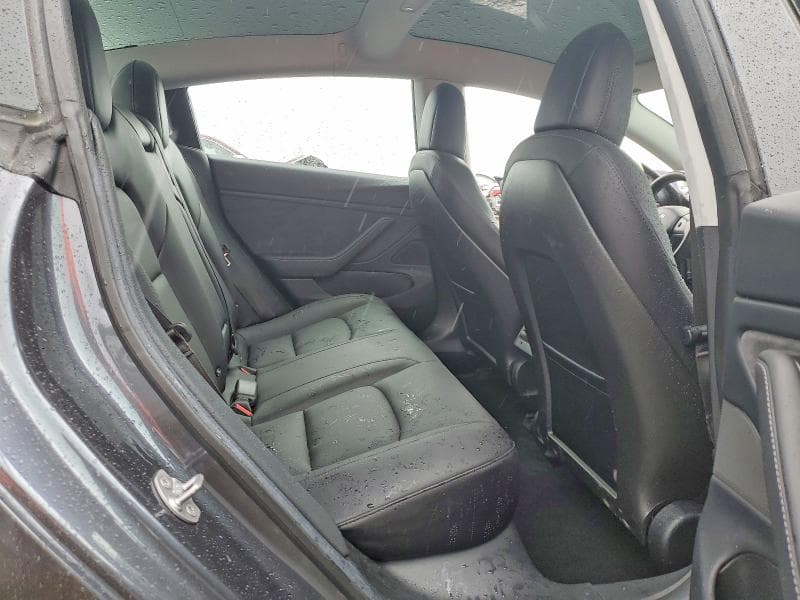 2018 TESLA MODEL 3 10