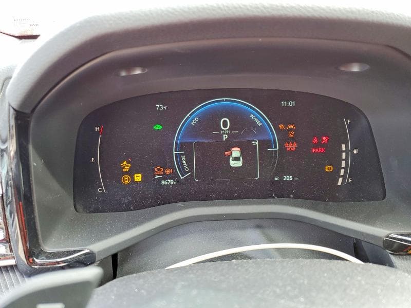 2025 TOYOTA CAMRY SE 9