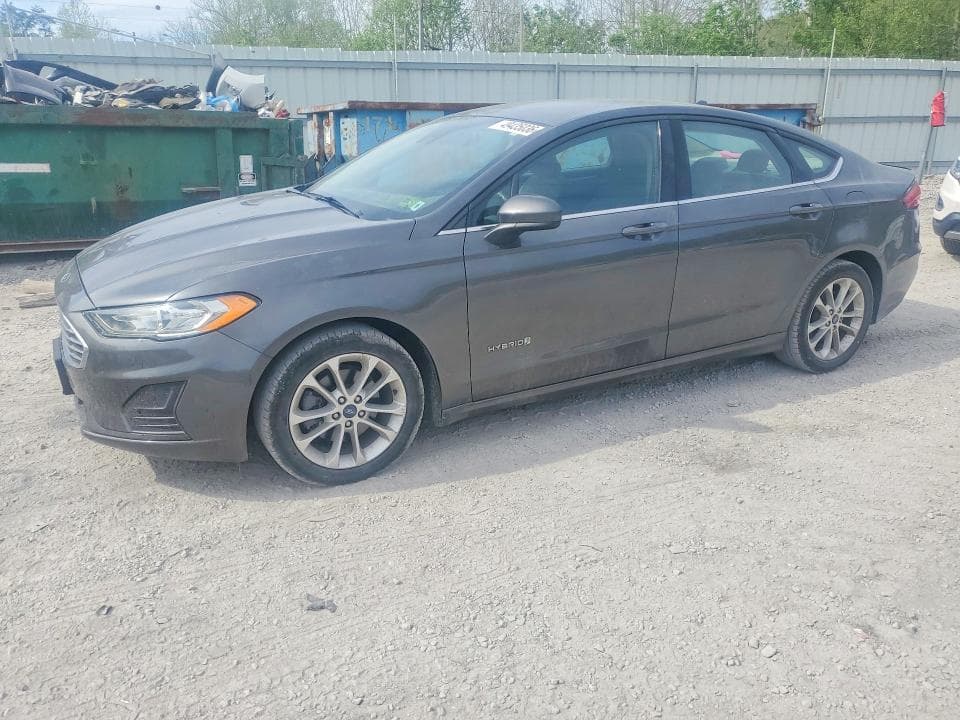 2019 FORD FUSION SE 1