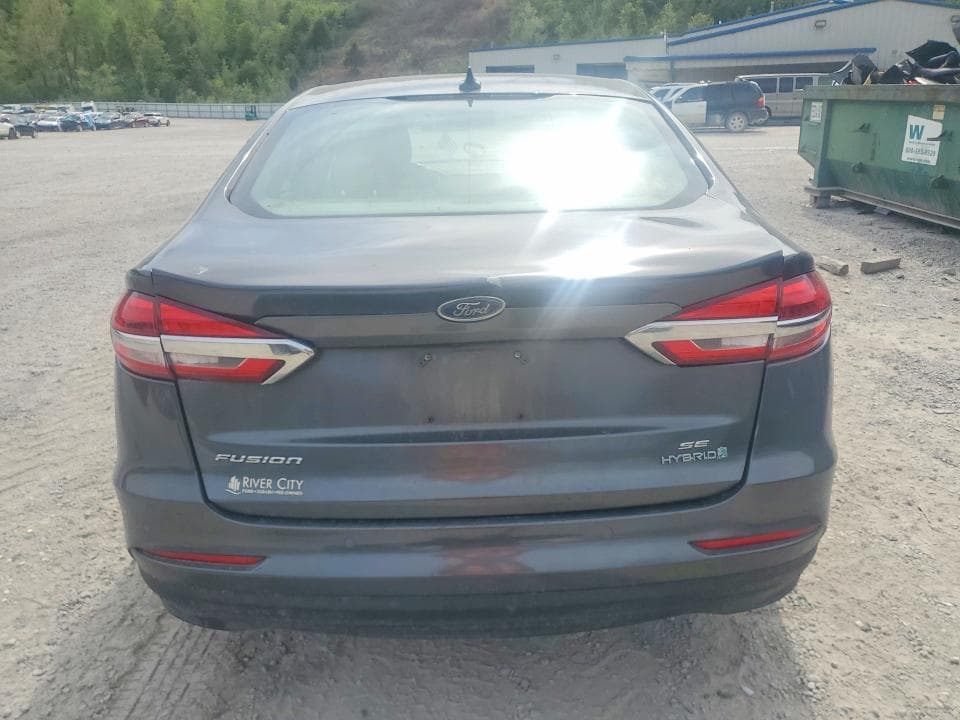 2019 FORD FUSION SE 6