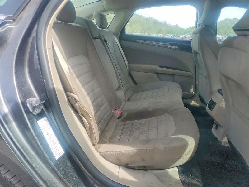 2019 FORD FUSION SE 10