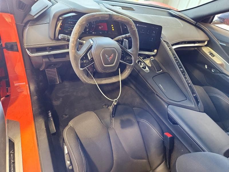 2025 CHEVROLET CORVETTE STINGRAY 1LT 8
