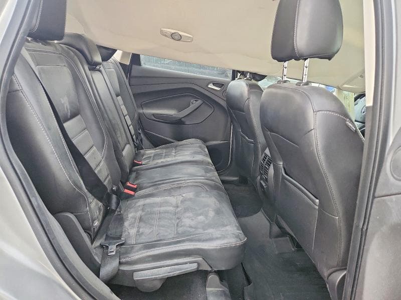 2017 FORD ESCAPE SE 11