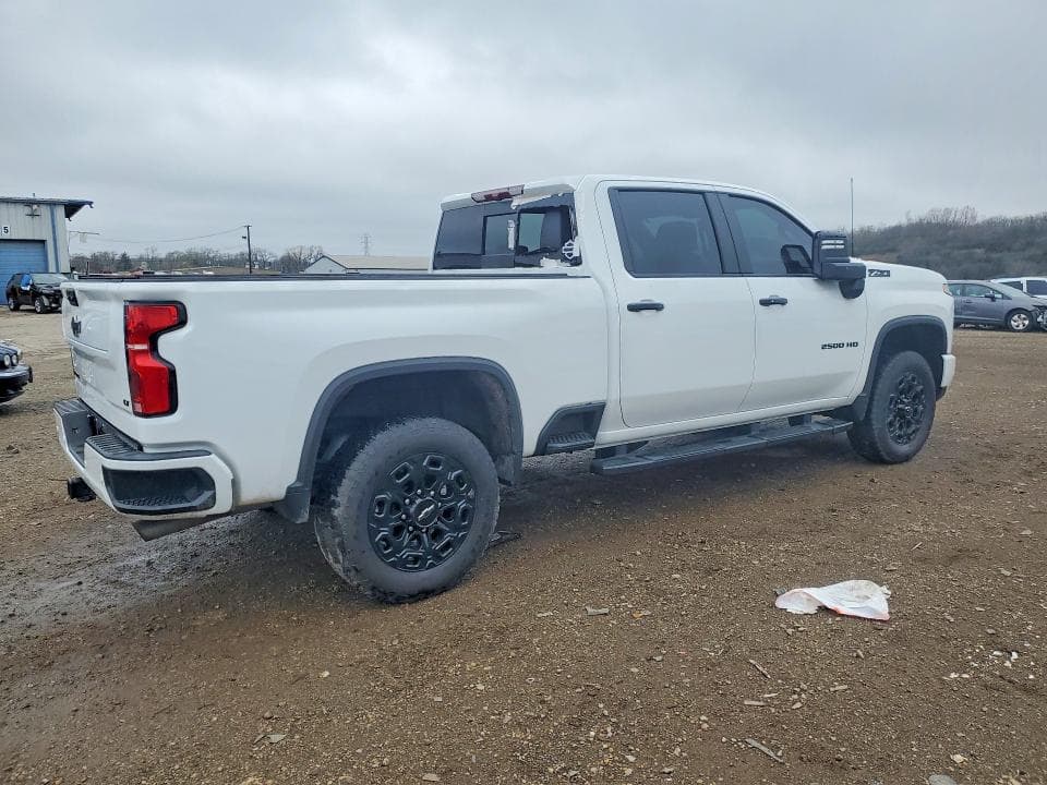 2024 CHEVROLET SILVERADO K2500 HEAVY DUTY LT 3