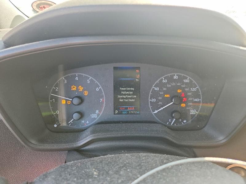 2025 TOYOTA COROLLA SE 9