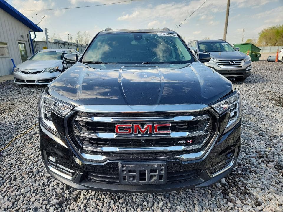 2023 GMC TERRAIN AT4 5