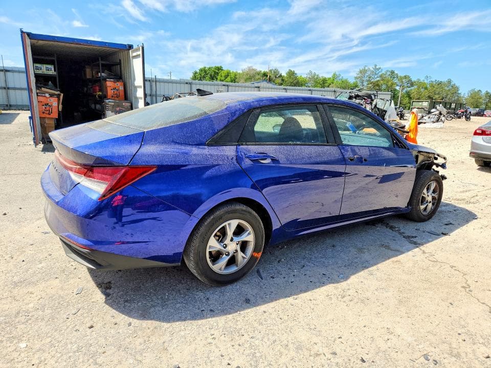 2021 HYUNDAI ELANTRA SE 3