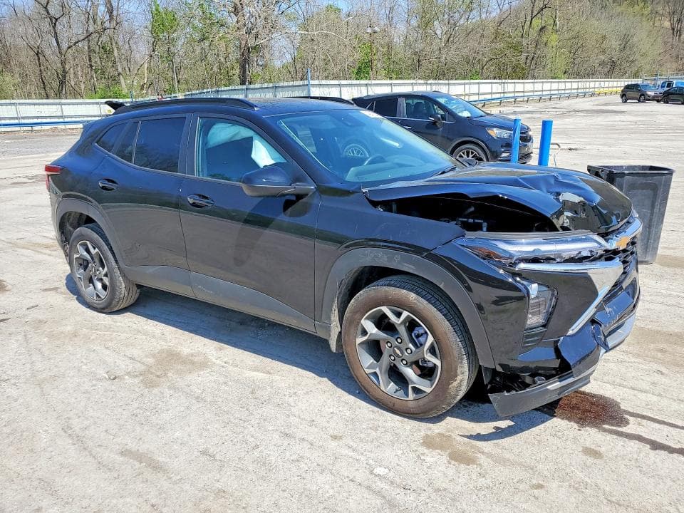 2025 CHEVROLET TRAX 1LT 4