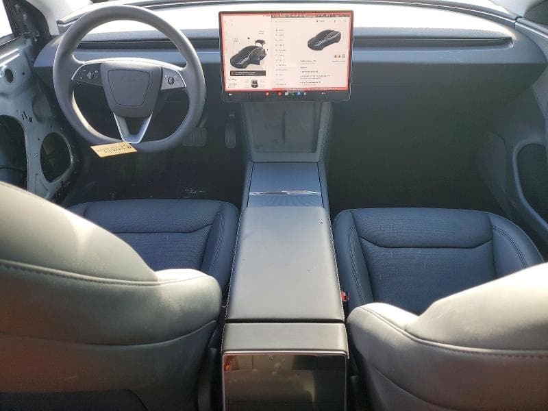 2025 TESLA MODEL 3 8