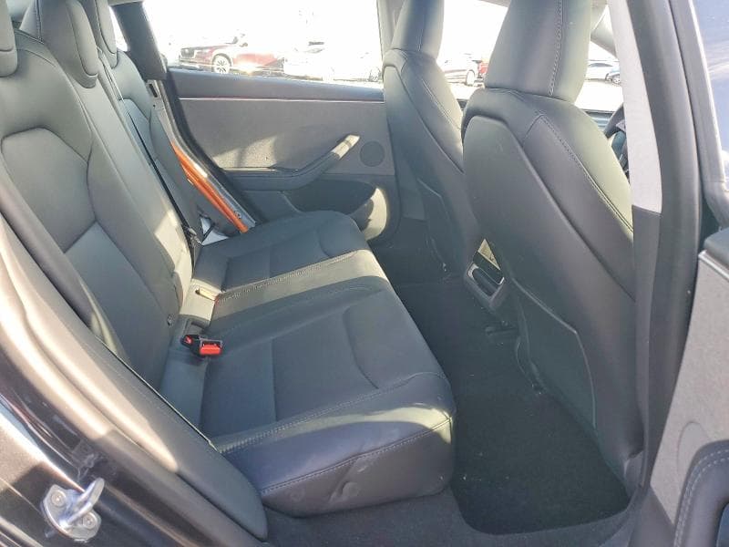 2025 TESLA MODEL 3 10