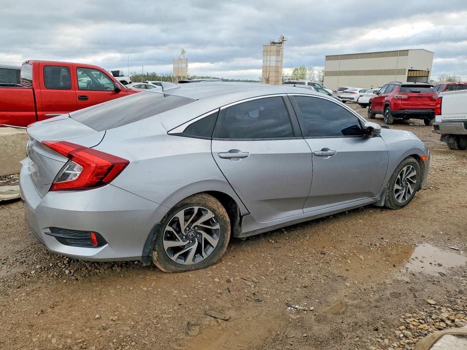 2017 HONDA CIVIC EX 3