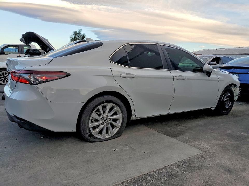 2023 TOYOTA CAMRY LE LE 3
