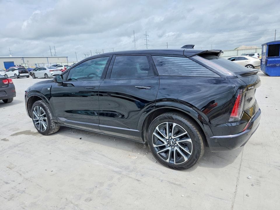 2025 CADILLAC OPTIQ SPORT 2