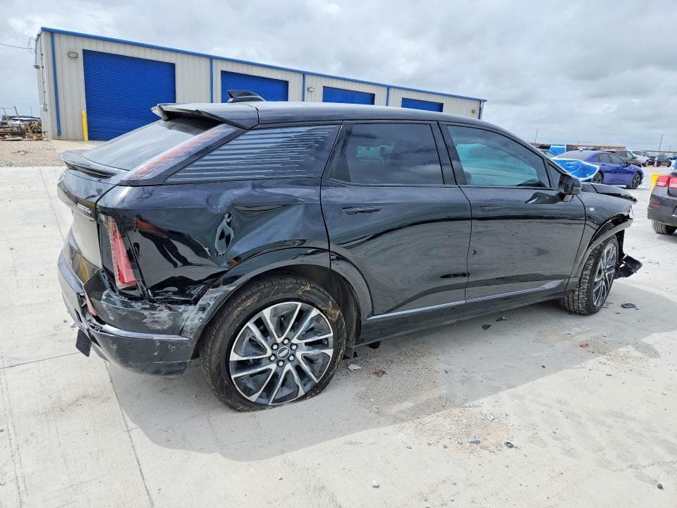 2025 CADILLAC OPTIQ SPORT 3