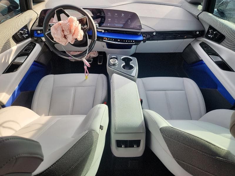 2025 CADILLAC OPTIQ SPORT 8