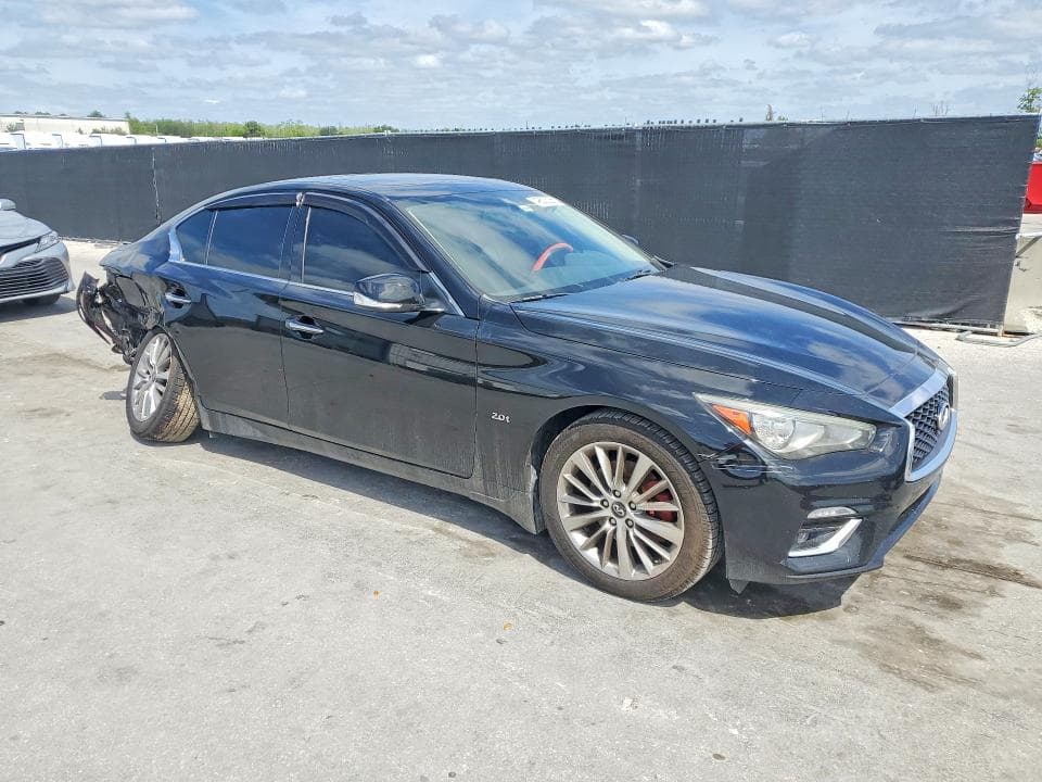 2018 INFINITI Q50 2.0T LUXE 4
