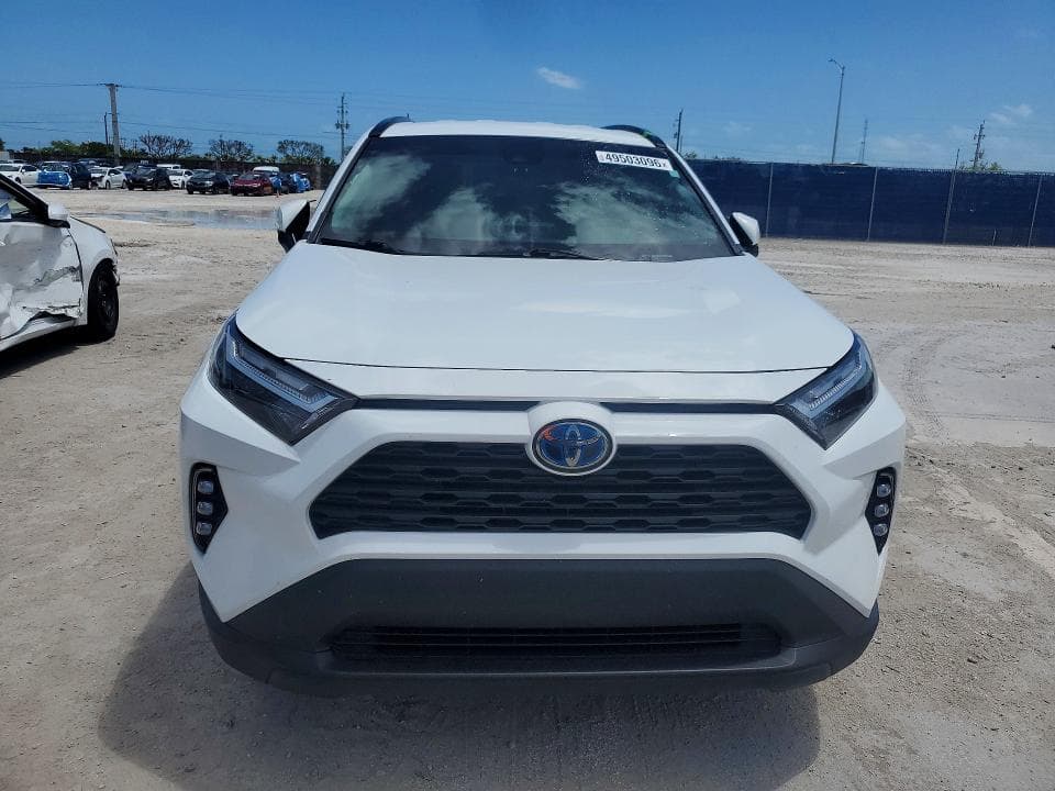 2024 TOYOTA RAV4 HYBRID XLE 5