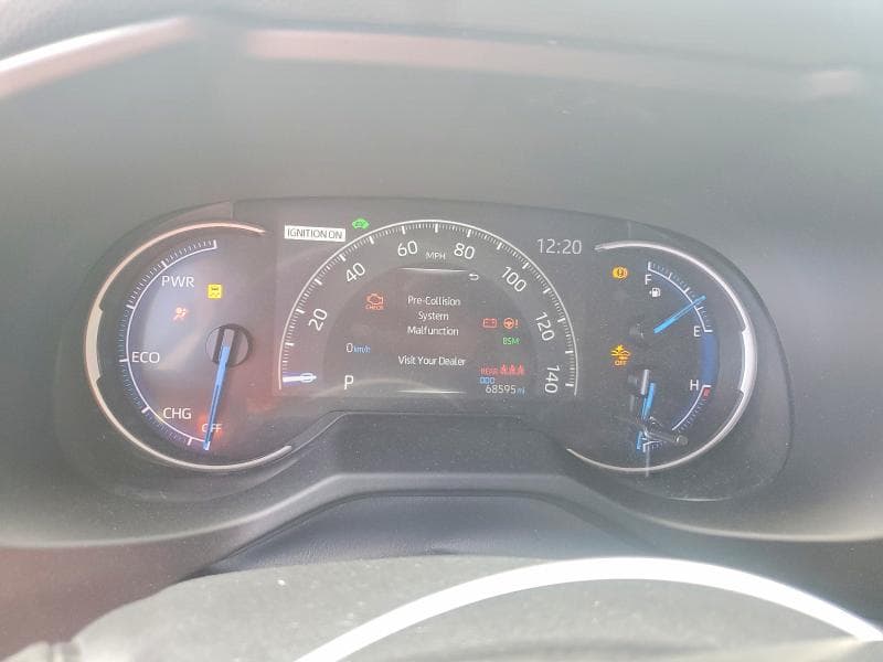 2024 TOYOTA RAV4 HYBRID XLE 9