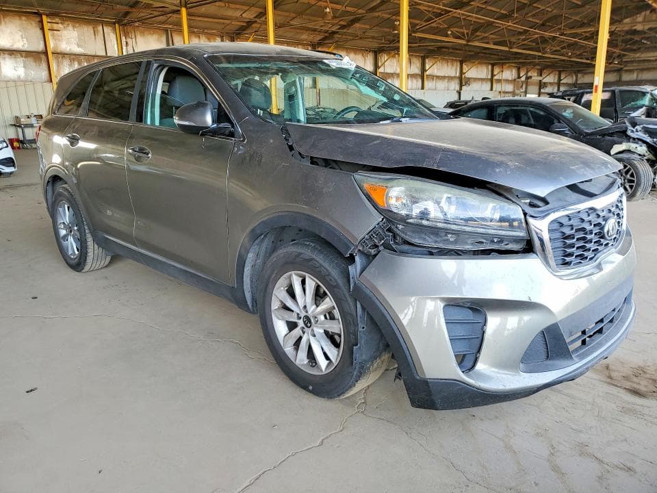 2019 KIA SORENTO LX V6 4