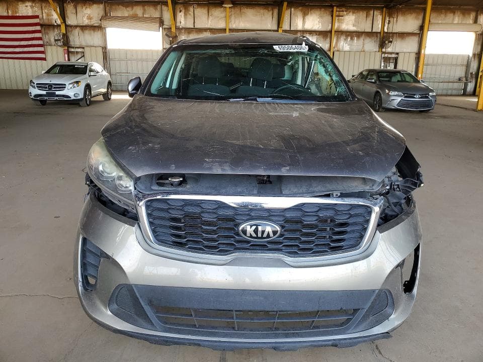 2019 KIA SORENTO LX V6 5