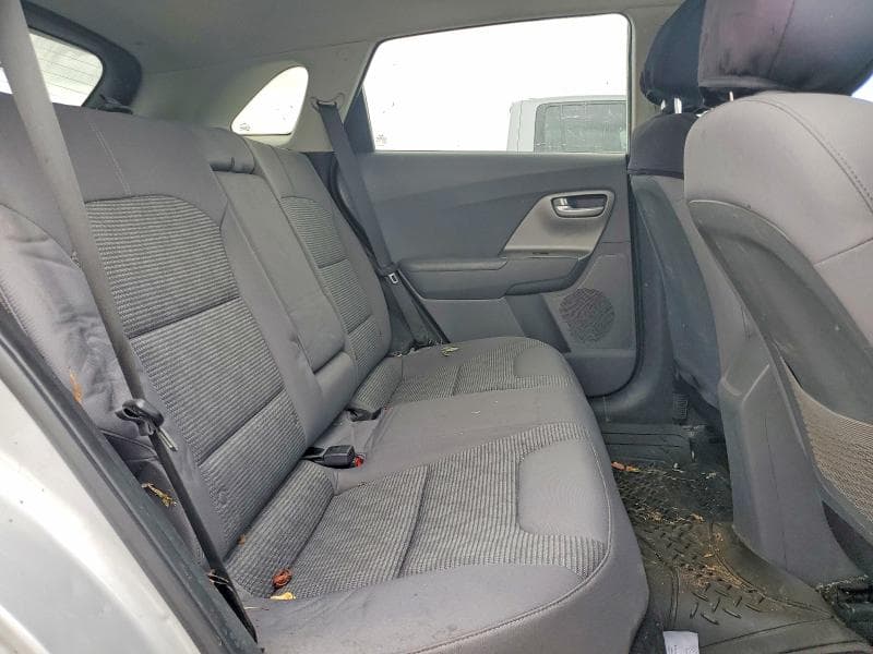 2017 KIA NIRO LX 10