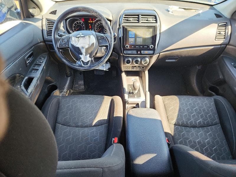 2020 MITSUBISHI RVR SE 8