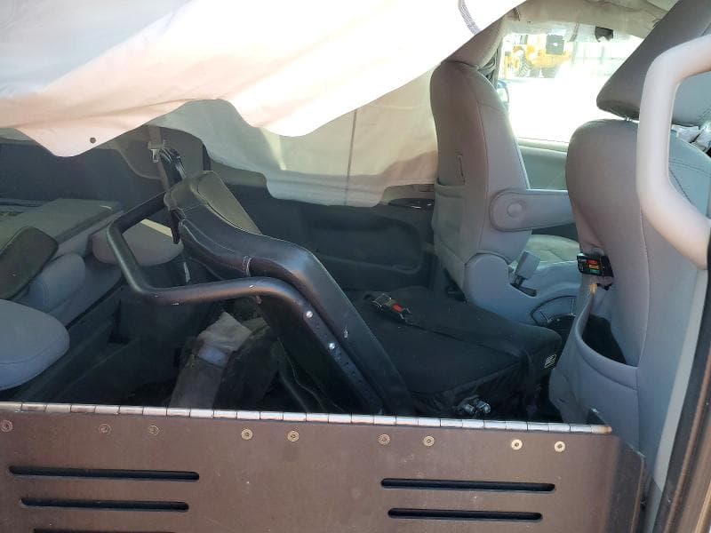 2017 TOYOTA SIENNA XLE 8-PASSENGER 11