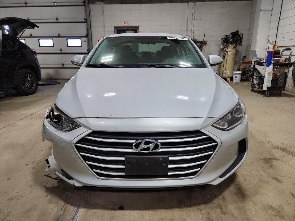 2017 HYUNDAI ELANTRA SE SE 5