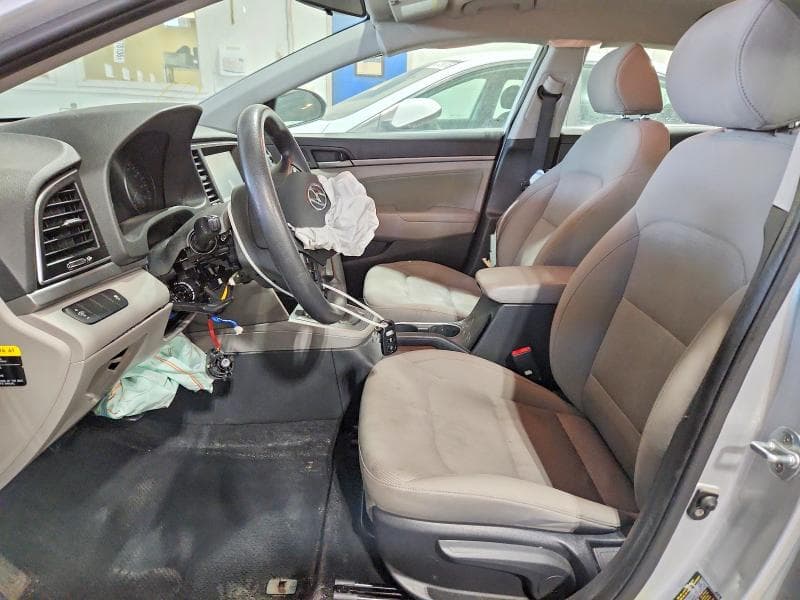2017 HYUNDAI ELANTRA SE SE 7