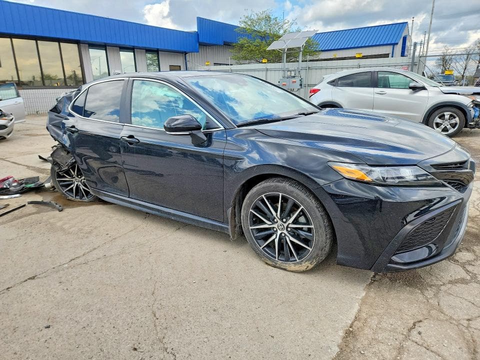 2023 TOYOTA CAMRY SE SE 4