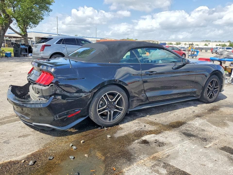 2022 FORD MUSTANG 3