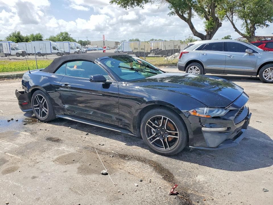 2022 FORD MUSTANG 4
