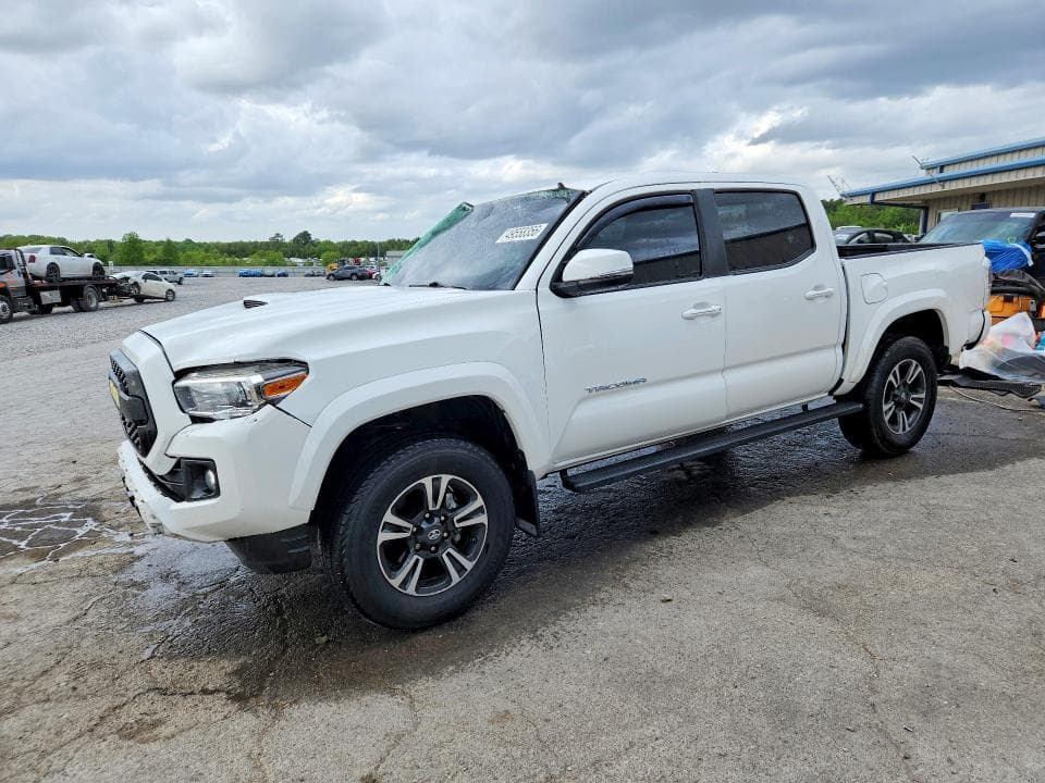 2019 TOYOTA TACOMA TRD SPORT - 1