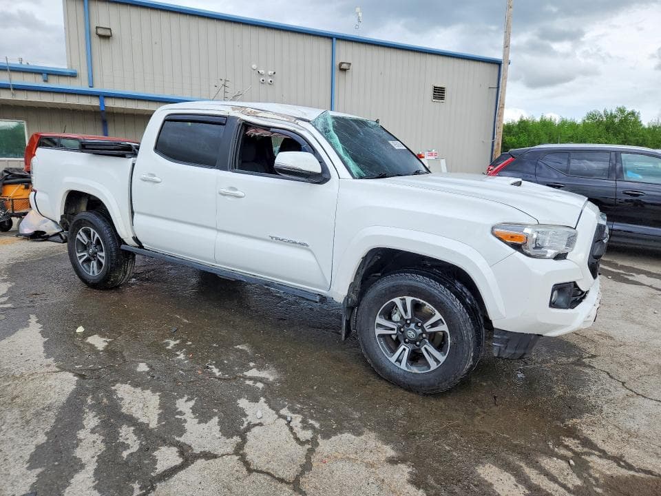 2019 TOYOTA TACOMA TRD SPORT 4