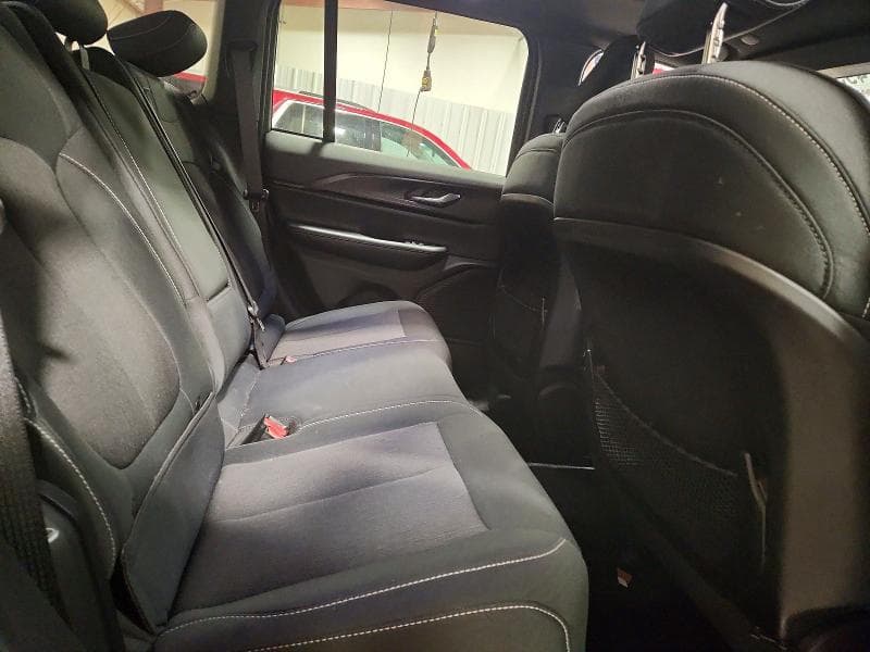 2024 JEEP GRAND CHEROKEE LAREDO 11