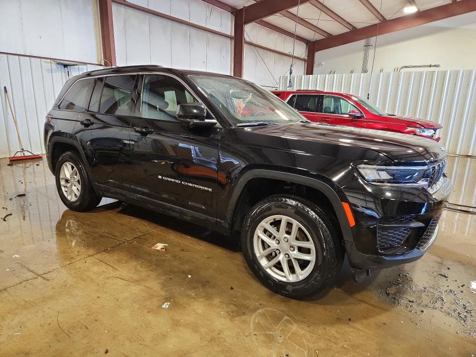 2024 JEEP GRAND CHEROKEE LAREDO 4