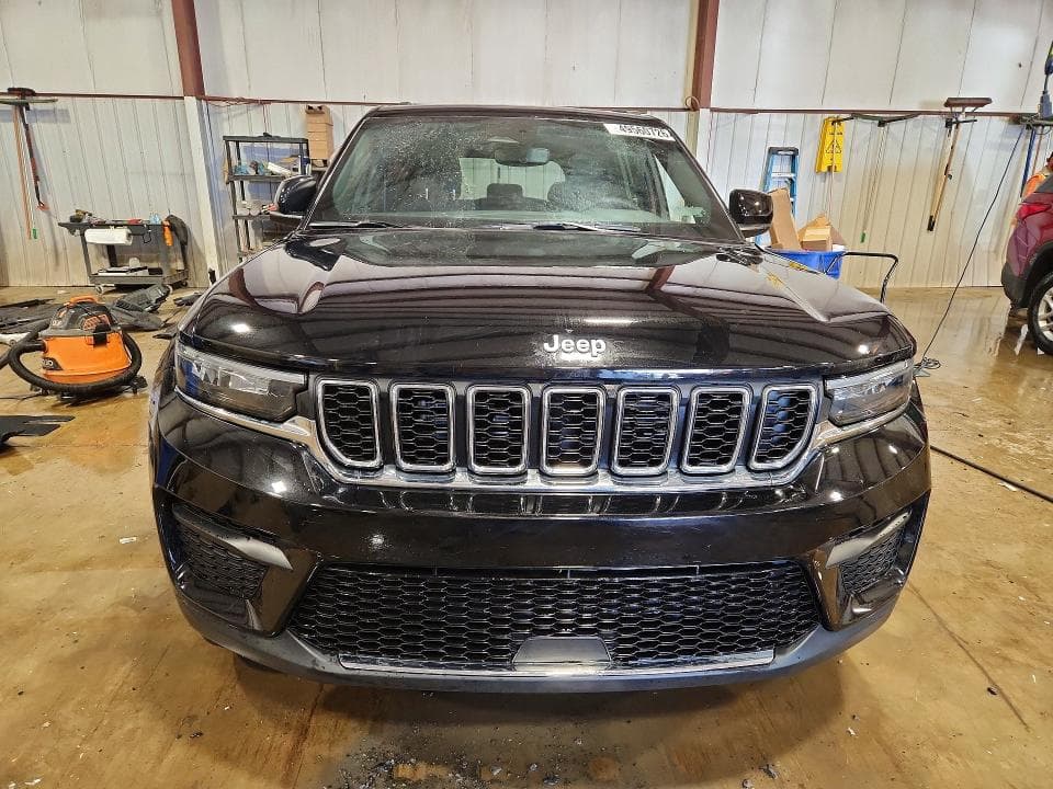 2024 JEEP GRAND CHEROKEE LAREDO 5